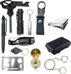 Professionele XL Ultimate Outdoor Survival Gear Kit - Noodpakket - 18-Delig Tools Pakket Met Kompas/Nooddeken/Tactical Flashlight/Zakmes/Vuurmaker/Draadzaag/Noodfluit/Waterfles Houder/Tactische Pen/Multitool Creditcard - Opbergbox -Bol 1154x1200 1
