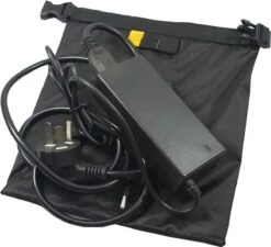 Merkloos Luxe Drybag Set - Dry Bag - Waterdichte Tas - Reizen - Outdoor - Kamperen - Handtas - Tassen - Survival - Tasje - Groen -Bol 1200x1092 1