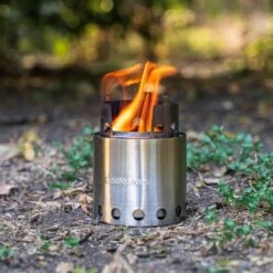 Solo Stove Lite Draagbare Kooktoestel. Geen Vloeibare Brandstof Nodig. Krachtige Efficiënte Houtverbranding En Weinig Rook. Voor 1-2 Personen, 304 Roestvrijstaal, Compact ⌀ 10,8 Cm, Hoogte 14,5 Cm, 255g. -Bol 1200x1200 1529