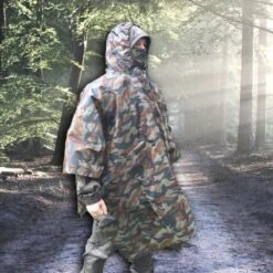 Regenponcho / Fietsponcho Herbruikbaar Voor Volwassenen ( Dames En Heren ) - 200x110cm - 100% Ripstop Polyester - Camouflage -Bol 1200x1200 1886