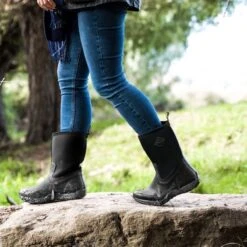 Muck Boot Arctic Weekend Outdoorlaarzen - Zwart - Dames - Maat 39/40 21 Muck Boot Arctic Weekend Outdoorlaarzen - Zwart - Dames - Maat 39/40 -Bol 1200x1200 1948