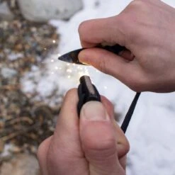 Ignitible - Paracord - Survival - Vuurstarter - Ketting - Magnesium - Outdoor - Camping -Bol 1200x1200 789