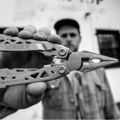 Gerber Multitool Suspension-NXT™ - 15 Delig - RVS 13 Gerber Multitool Suspension-NXT™ - 15 Delig - RVS -Bol 1200x1200 921