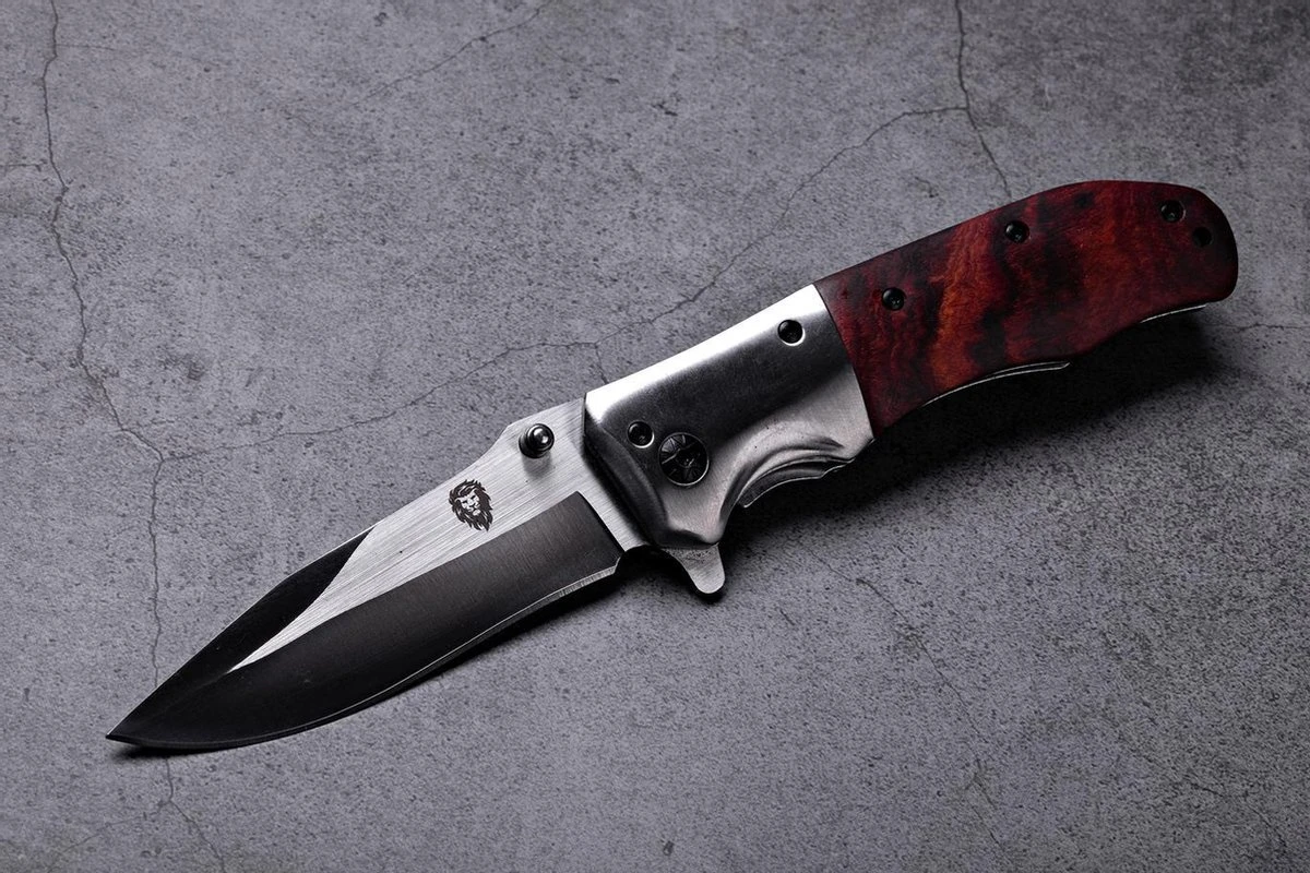 Survival Zakmes Outdoor – 1 Hand Open Systeem En Broekclip – 20.5 CM Vouwmes – RVS – Lion Gear KN-02 9 Survival Zakmes Outdoor – 1 Hand Open Systeem En Broekclip – 20.5 CM Vouwmes – RVS – Lion Gear KN-02 - Afbeelding 7