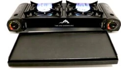 T&S - Draagbaar Dubbel Gasvuur Met Grillplaat En Transportkist - Camping Kooktoestel - Kookstel - Bakplaat - Gasfornuis - 2 Pits - Elektrische Ontsteking - Kookvuur - Kampeer Vuur 11 T&S - Draagbaar Dubbel Gasvuur Met Grillplaat En Transportkist - Camping Kooktoestel - Kookstel - Bakplaat - Gasfornuis - 2 Pits - Elektrische Ontsteking - Kookvuur - Kampeer Vuur -Bol 1200x830 1