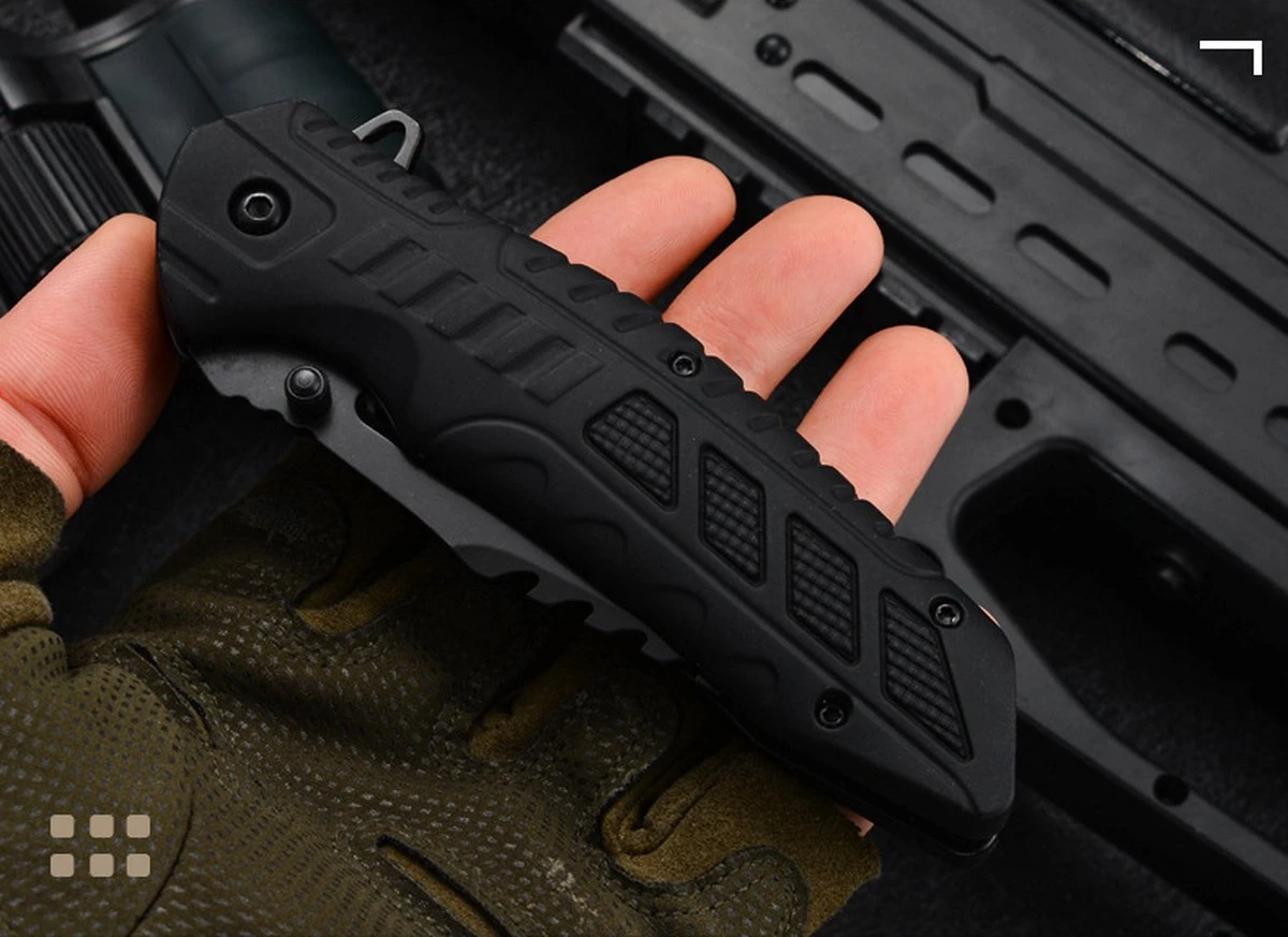 Sefaras Survival Zakmes J01 - Mes Met Tanden Aan 2 Kanten - 3cr13/Aluminum - Inklapbaar - Broekclip - Voor Kamperen - RVS - Zwart 9 Sefaras Survival Zakmes J01 - Mes Met Tanden Aan 2 Kanten - 3cr13/Aluminum - Inklapbaar - Broekclip - Voor Kamperen - RVS - Zwart - Afbeelding 7