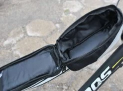 Merkloos 2 IN 1 Poncho En Telefoontas - Luxe Blauw Regenjas-Waterafstotend-Lang Model 135 Cm-Met Koortjes En Ritssluiting-Inclusief Opberg Tas-Geschikt Voor Wandelen, Fietsen, Werk, Hiken En Meer-Regen-Telefoontasje Voor Op De Fiets–Fiets Telefoonhouder–Smart 17 Merkloos 2 IN 1 Poncho En Telefoontas - Luxe Blauw Regenjas-Waterafstotend-Lang Model 135 Cm-Met Koortjes En Ritssluiting-Inclusief Opberg Tas-Geschikt Voor Wandelen, Fietsen, Werk, Hiken En Meer-Regen-Telefoontasje Voor Op De Fiets–Fiets Telefoonhouder–Smart -Bol 1200x882 3