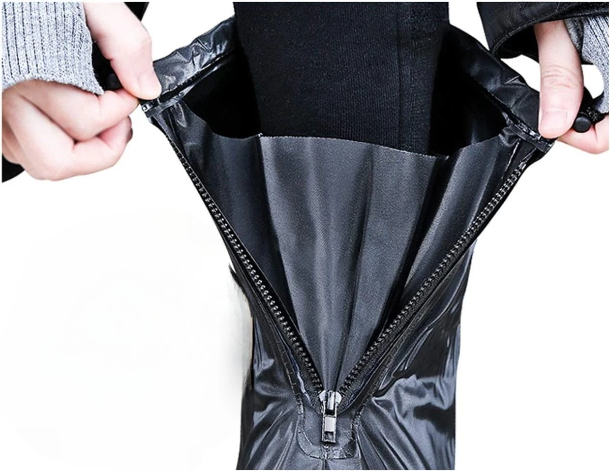 EASTWALL Cover Pro Schoenhoezen - Schoenovertrek Herbruikbaar - Bescherm Je Schoenen Tegen Water, Modder En Sneeuw - Universele Waterdichte Overschoenen - Schoenbeschermers - Anti-slip - Trekkoord Afsluiting - Zwart - Maat 43-44 4 EASTWALL Cover Pro Schoenhoezen - Schoenovertrek Herbruikbaar - Bescherm Je Schoenen Tegen Water, Modder En Sneeuw - Universele Waterdichte Overschoenen - Schoenbeschermers - Anti-slip - Trekkoord Afsluiting - Zwart - Maat 43-44 - Afbeelding 2