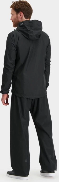 AGU GO Regenbroek Essential Unisex - Zwart - XS - Dames & Heren - Waterdicht & Ademend 21 AGU GO Regenbroek Essential Unisex - Zwart - XS - Dames & Heren - Waterdicht & Ademend -Bol 389x1200 3