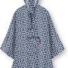 Reisenthel Mini Maxi Poncho Regenponcho - Opvouwbaar - Signature Navy Blauw 1 Reisenthel Mini Maxi Poncho Regenponcho - Opvouwbaar - Signature Navy Blauw -Bol 805x1200 10
